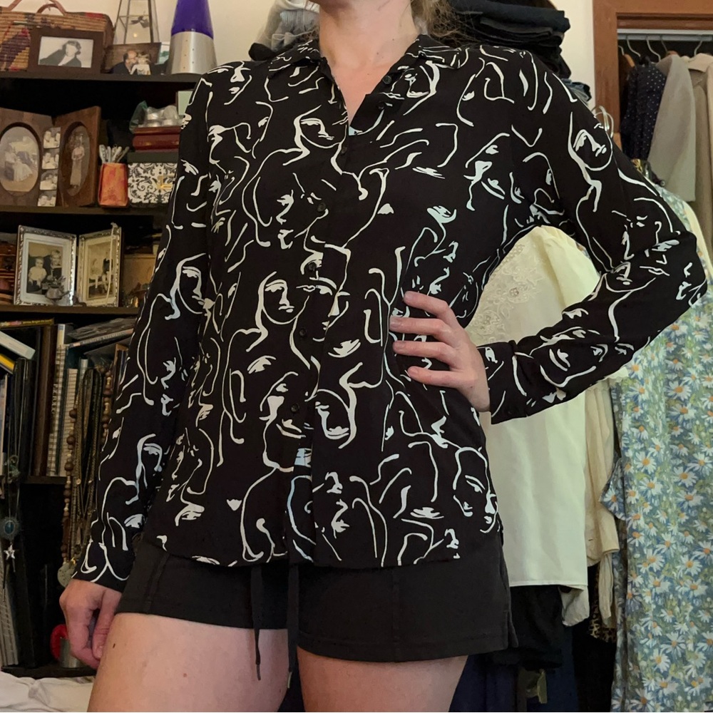 Big Dart Faces Blouse - image 3